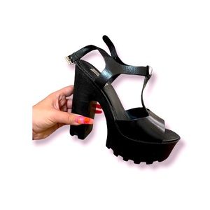 NIB Steve Madden Black Platform Heels